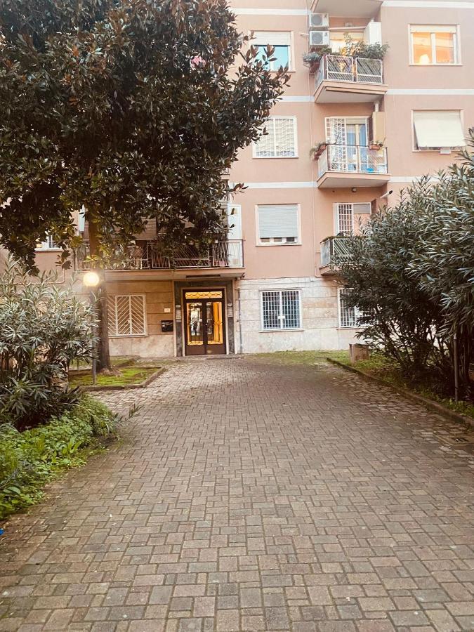 Appartement Large Garden à Rome Extérieur photo